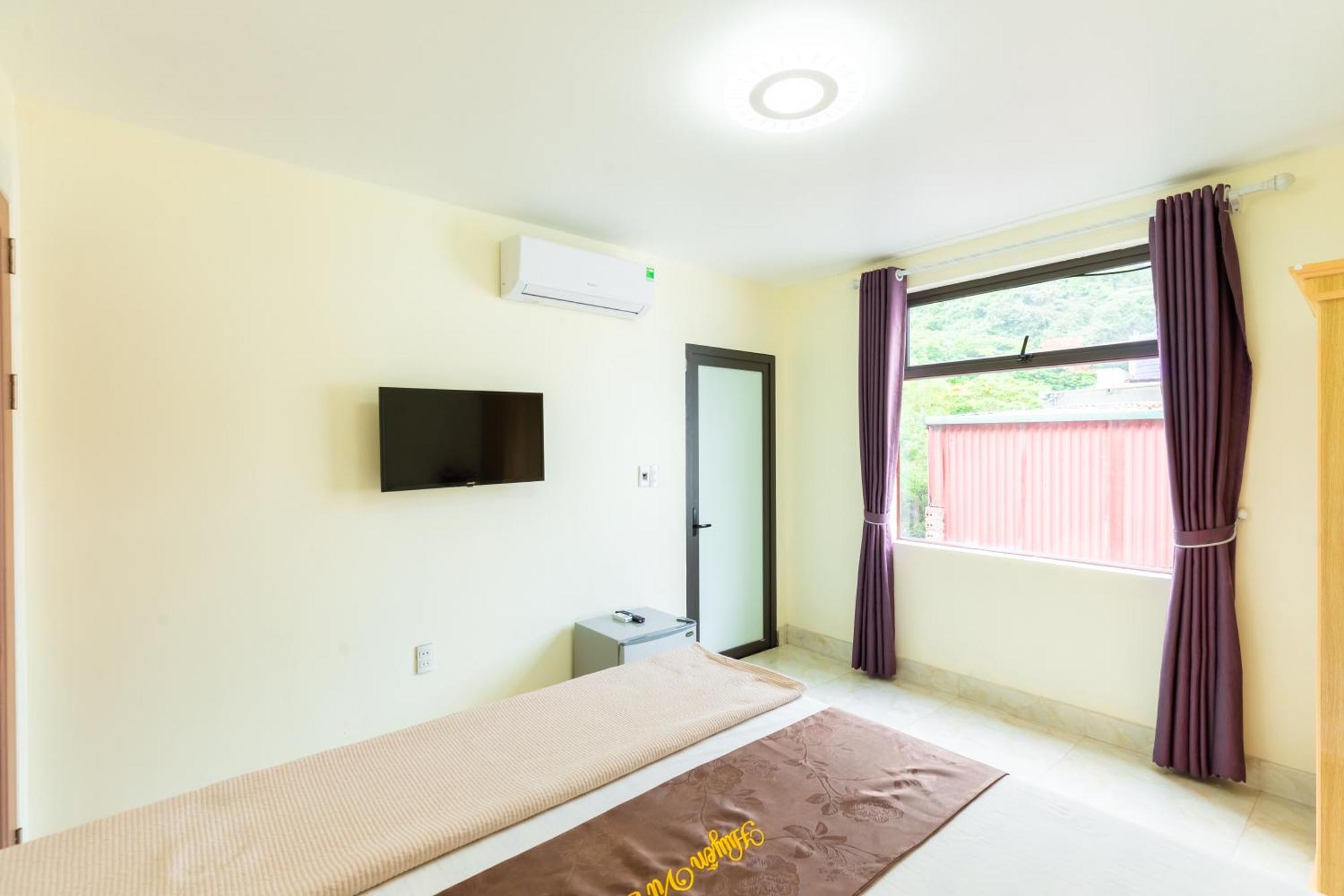Victor Charlie Hostel Dong Khe Sau 外观 照片